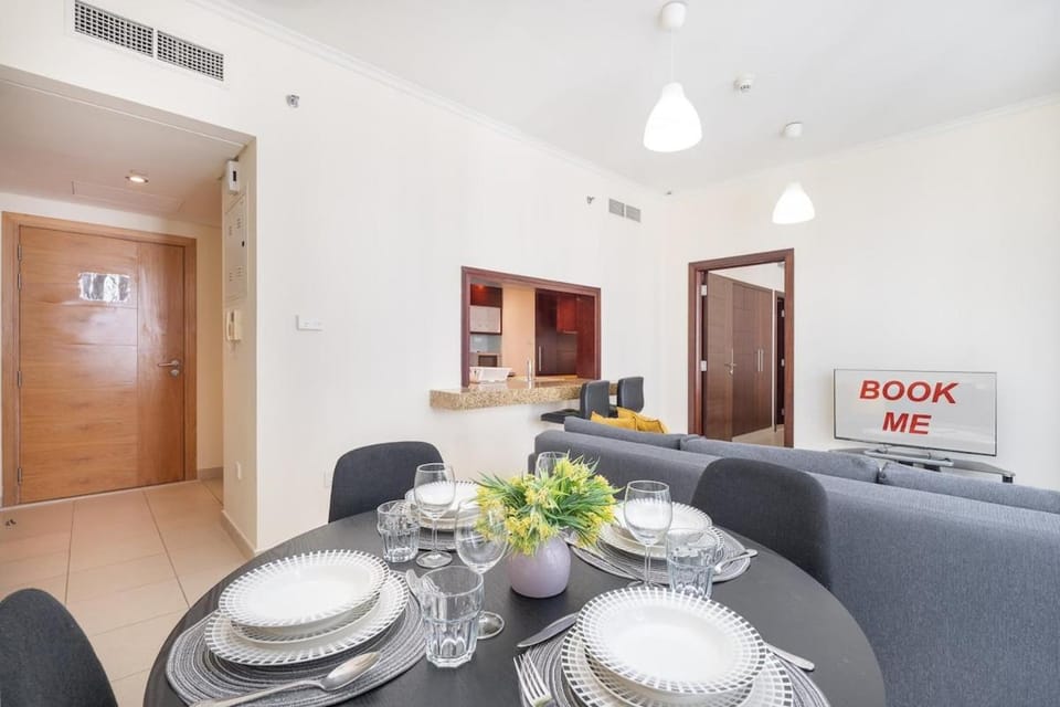 StayShort - Elegant 1BR Apartment in Downtown Ideal for 4 Apartment in Dubai