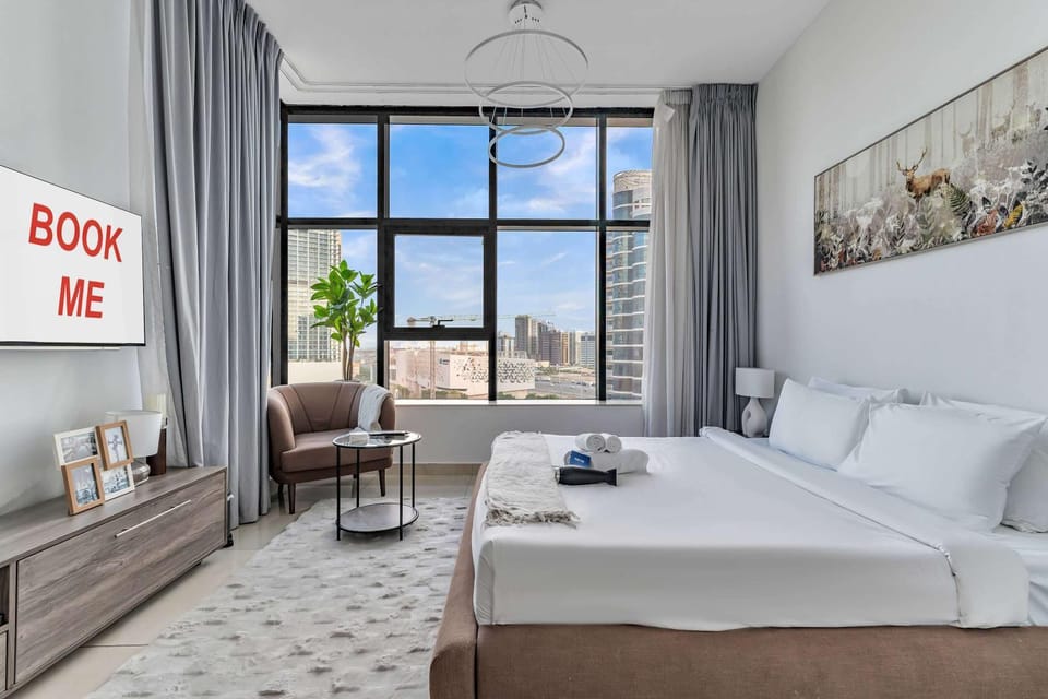 Free housekeeping visits during your stay - StayShort - Comfortable Studio Stay in Square Tower Ideal for 2 Apartment in Dubai