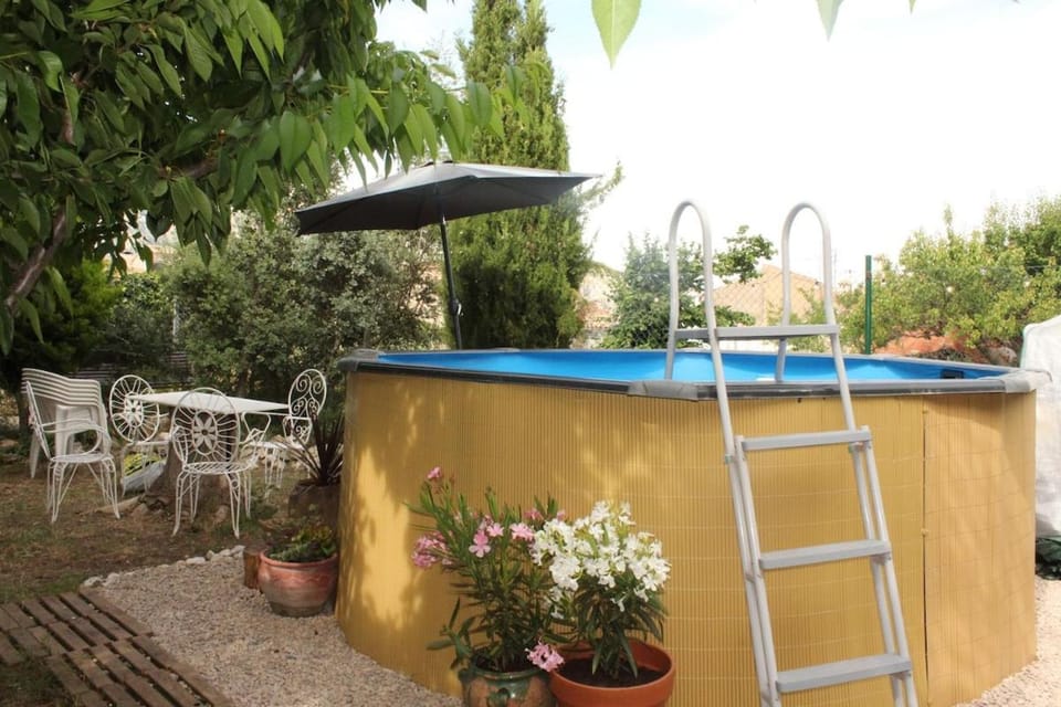 Garden, Swimming pool