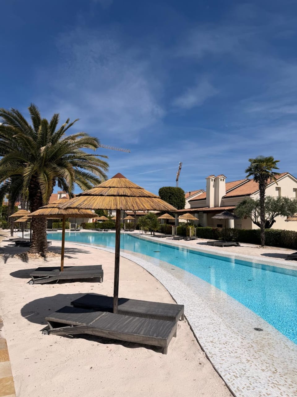 Pool view, Swimming pool, sunbed
