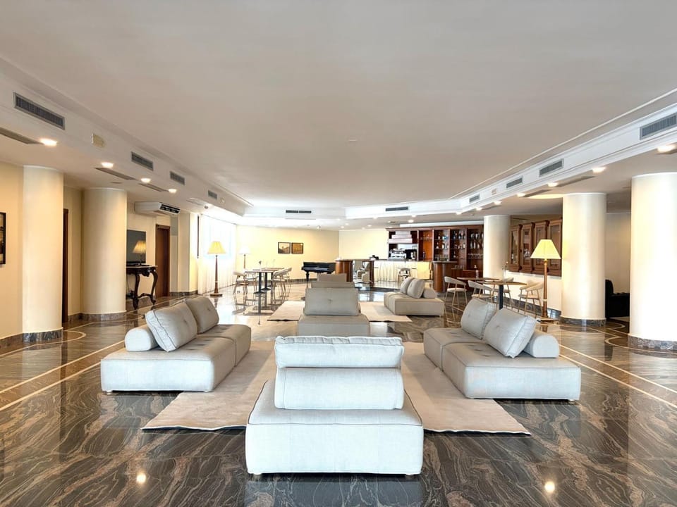 Lounge or bar