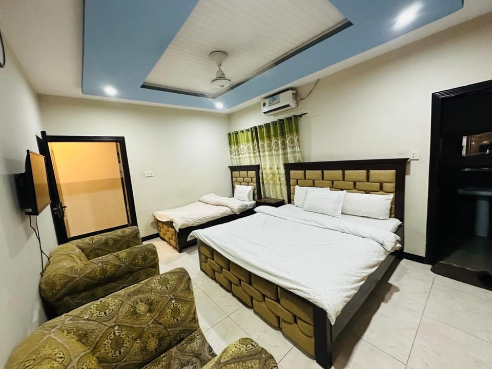 White Star House Bed and Breakfast in Islamabad Capital Territory