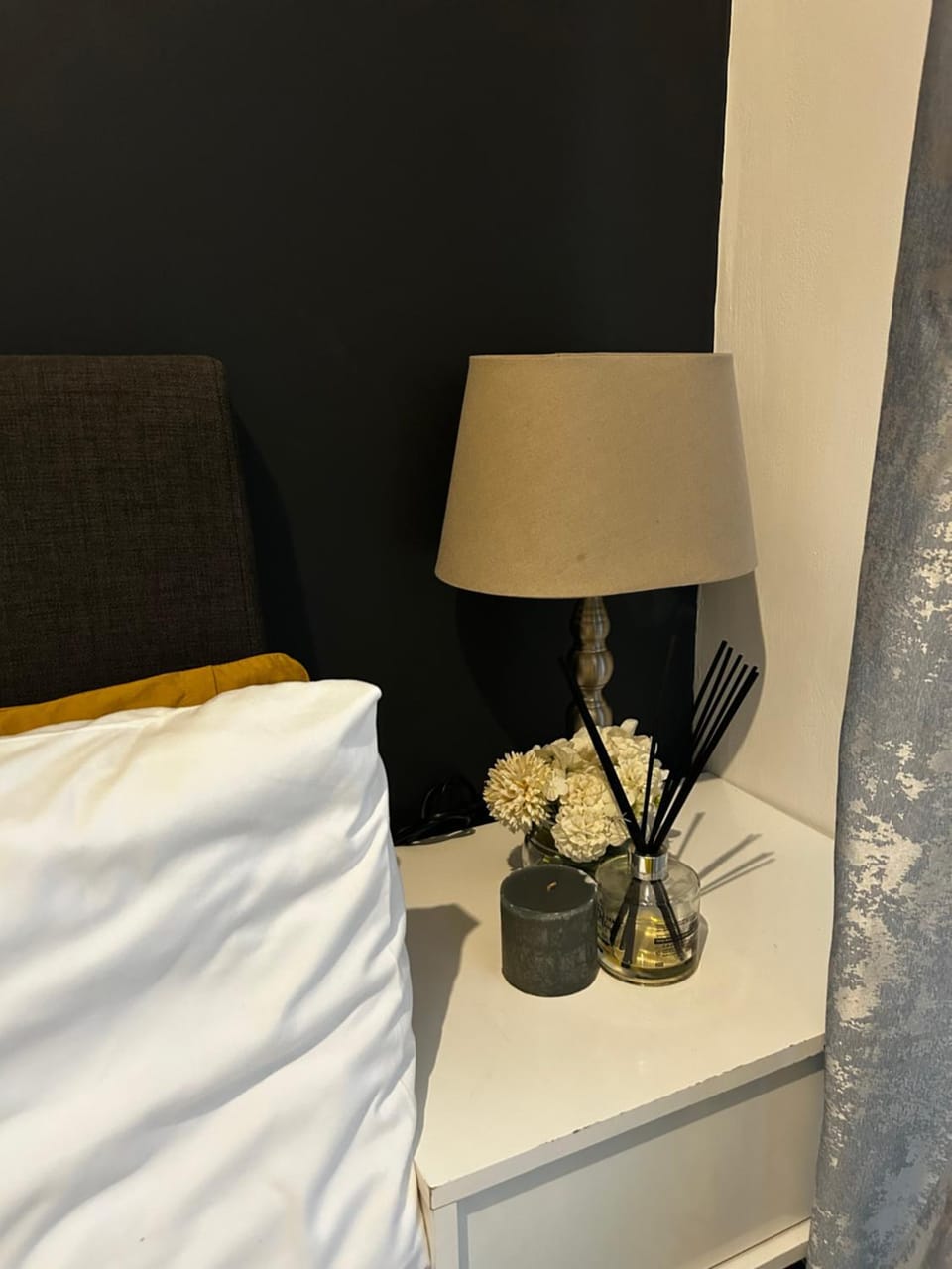 2 Bed Townhouse, Quiet and Stylish Apartment in Pretoria