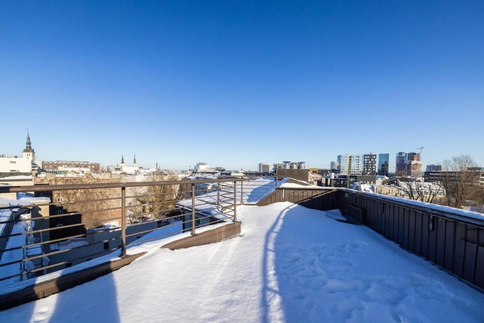 Cozy 2BR oldtown apartment rooftop views Apartment in Tallinn
