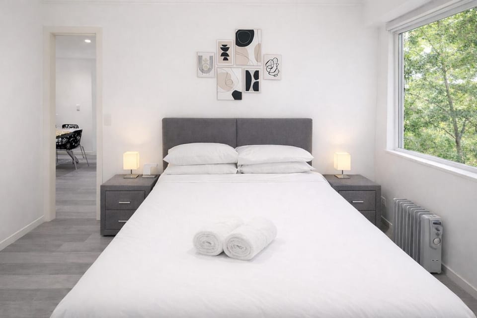 Spacious 3-Bed Apartment in the Heart of St Ives Apartment in Sydney
