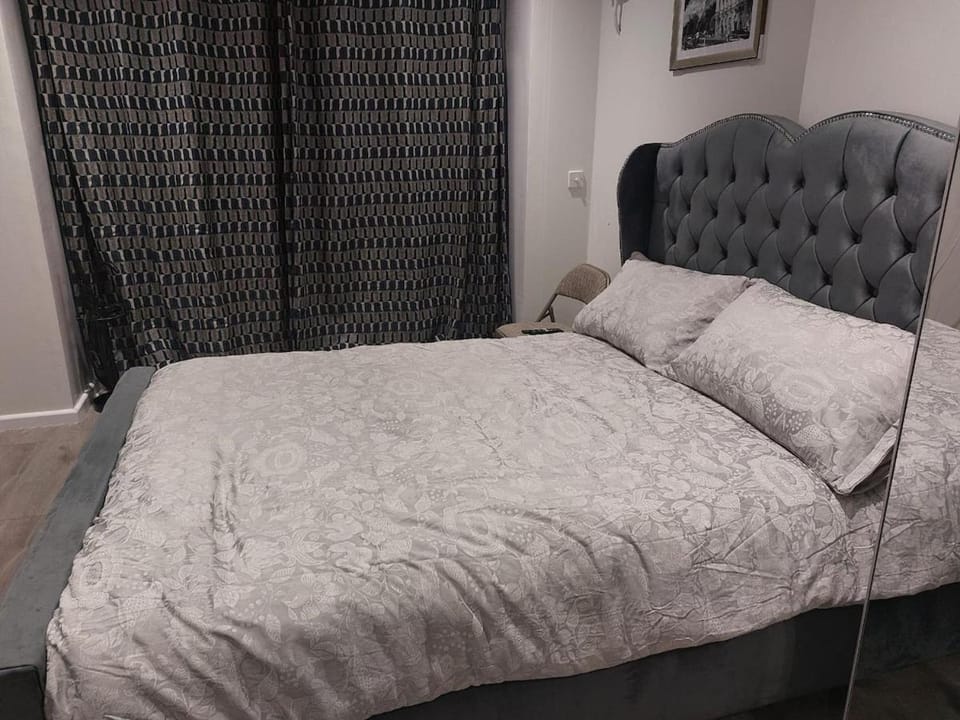 Serene and Cosy Private Studio Apartment in Aylesbury Vale