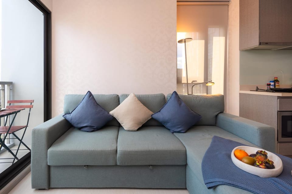 Balcony/Terrace, Kitchen or kitchenette, Living room, Photo of the whole room, Seating area