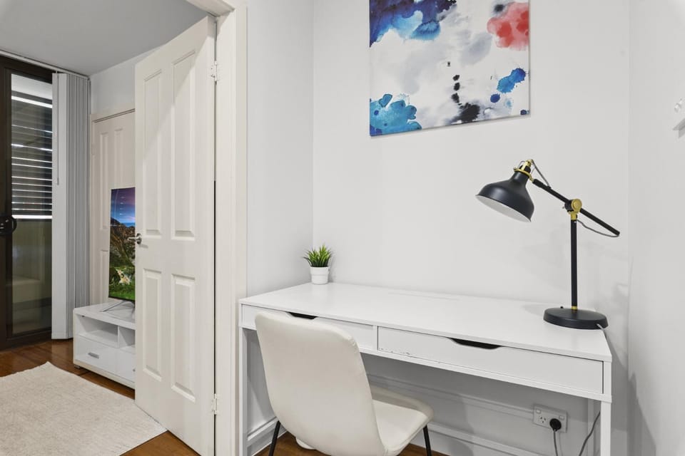 Ground Floor One-Bed with Courtyard Access Apartment in Sydney