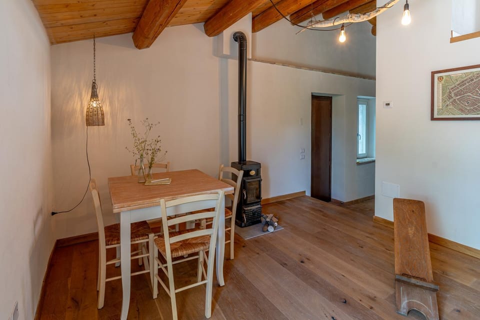 Living room, Food