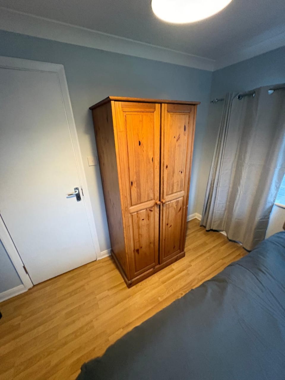 Cosy room 3 T Gatwick Bed and Breakfast in Crawley