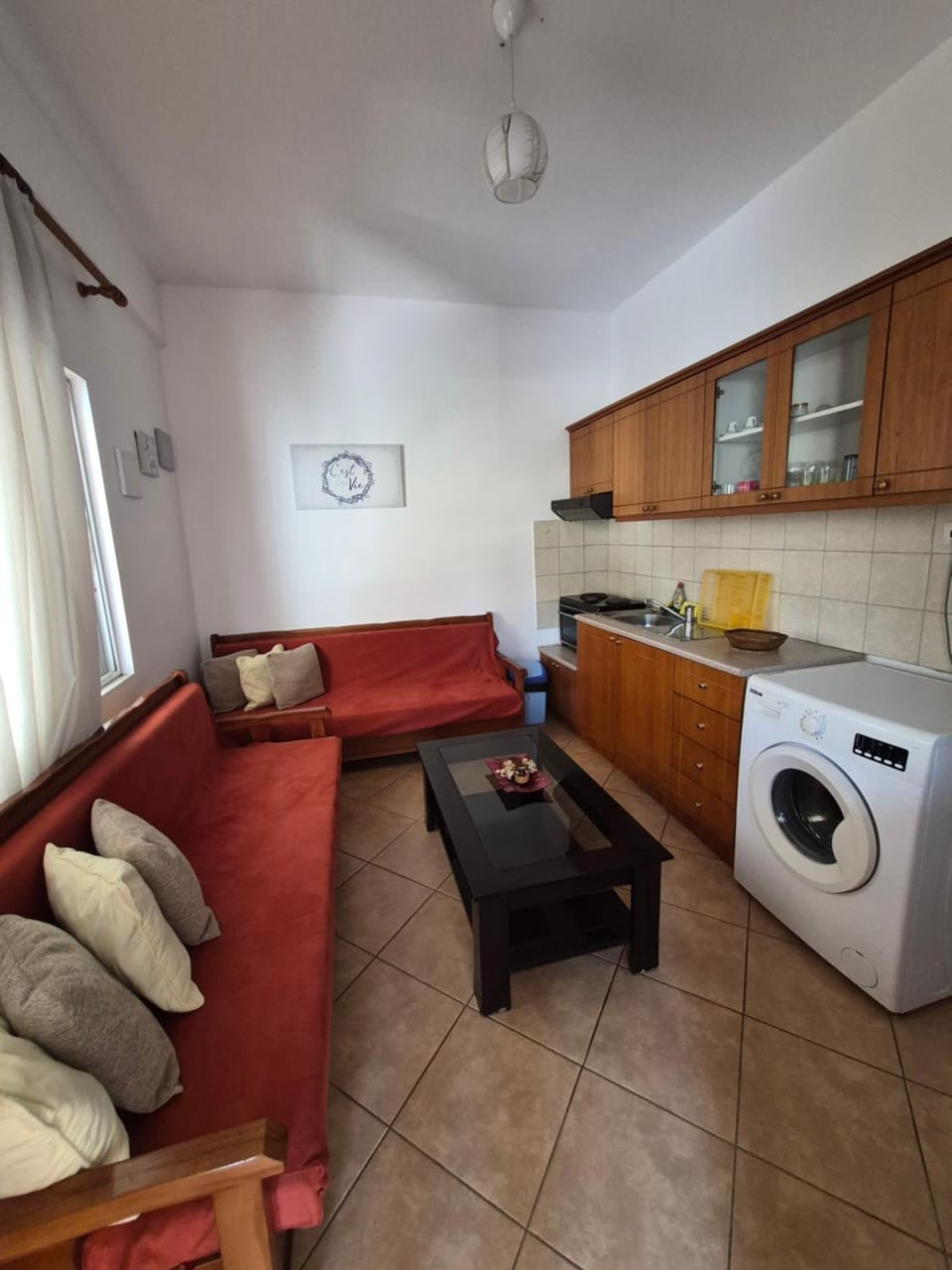 Kitchen or kitchenette, Living room, oven, washing machine