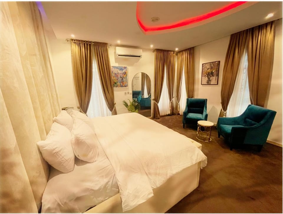 Dinnixs Home Vacation rental in Lagos, Nigeria