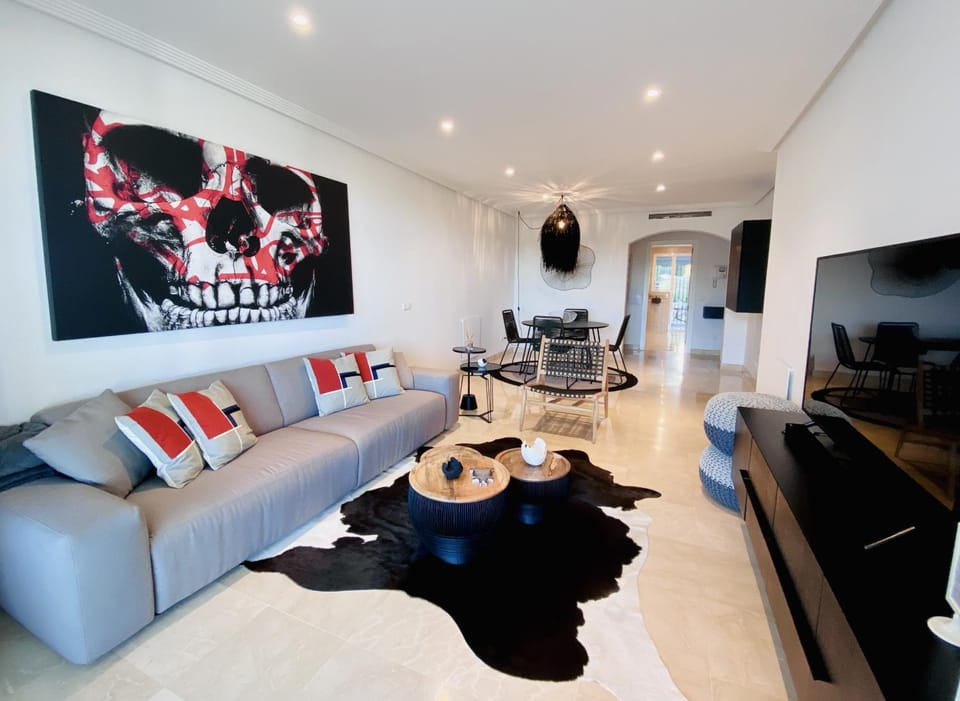Communal lounge/ TV room, Living room