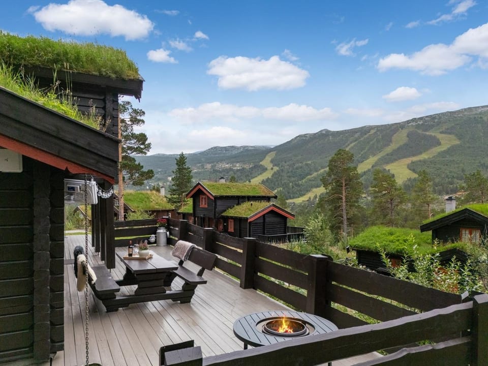 Property building, Patio, Day, Natural landscape, View (from property/room), Balcony/Terrace, Mountain view