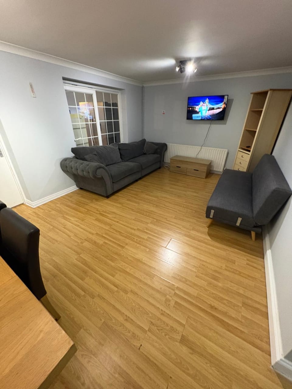 Cosy room 4 T Gatwick Bed and Breakfast in Crawley