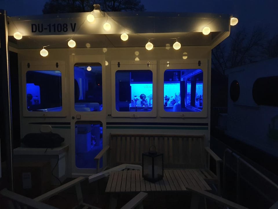 Neues Hausboot für 4 Personen Müritz und Plauer See Docked boat in Mecklenburg-Vorpommern, Germany