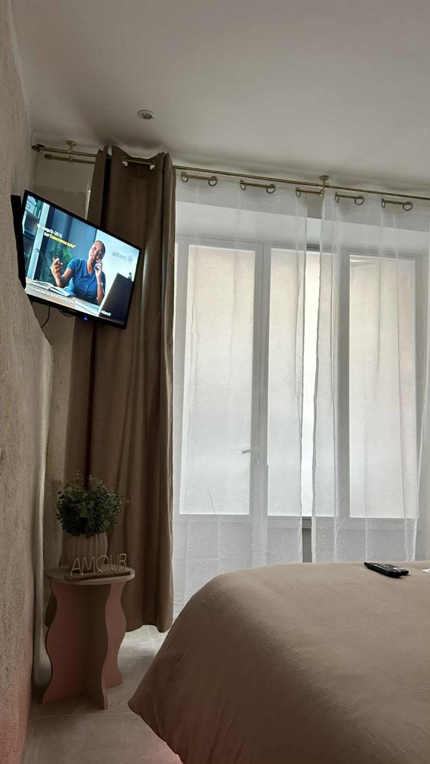 L'intrAMOURos Apartment in Avignon