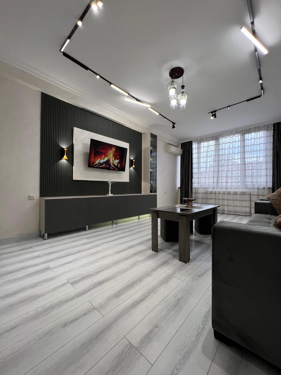 TV and multimedia, Living room, Seating area
