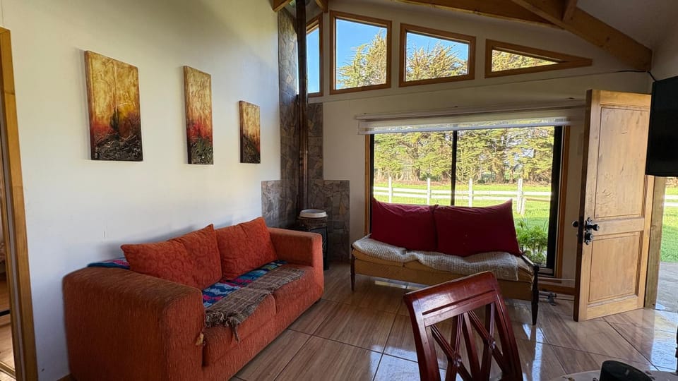 Cabaña Campo Puerto Saavedra House in Araucania, Chile