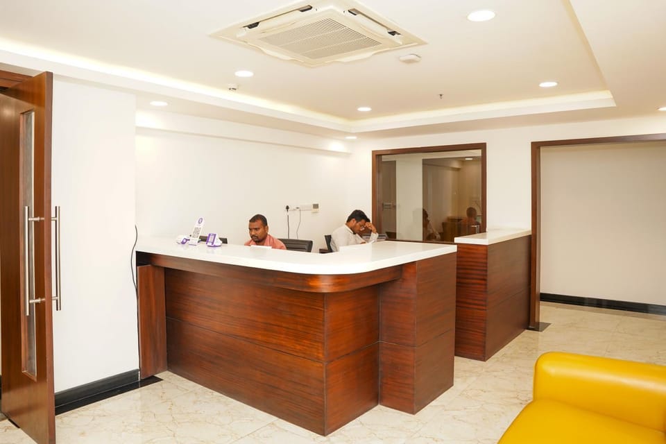 Hotel Sarovaras Legacy Hotel in Bengaluru