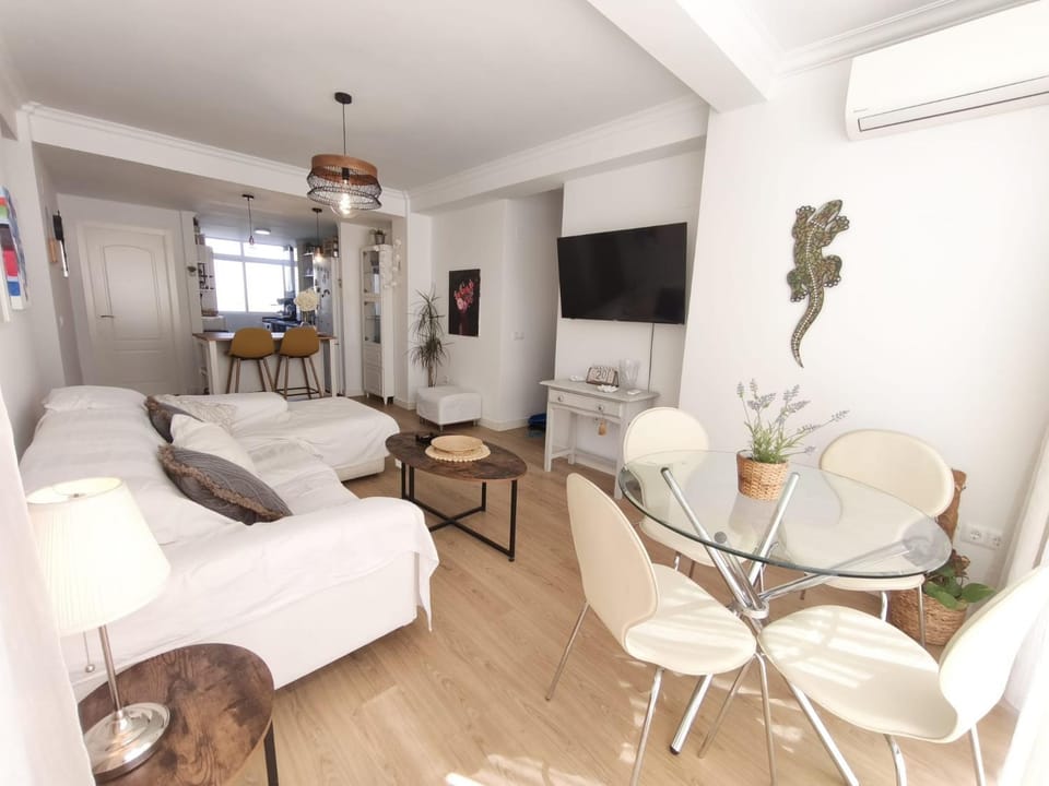 Bonito apartamento céntrico al lado del mar Apartment in Torre del Mar