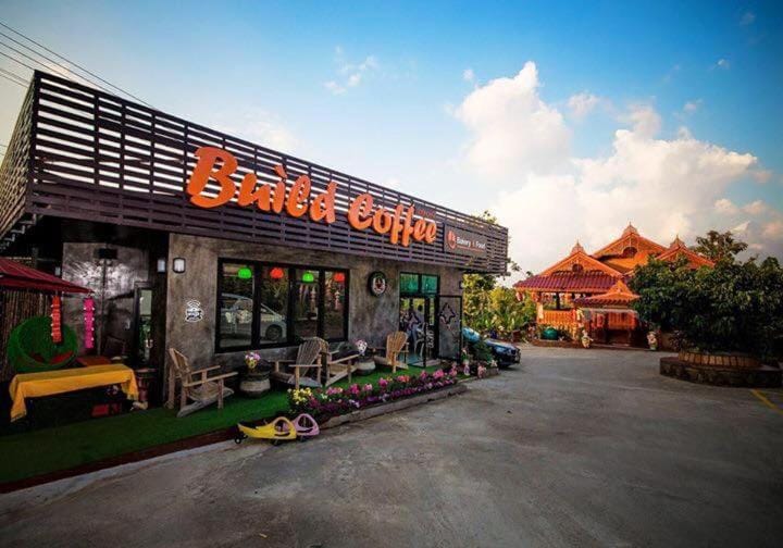 ตากลมชมดอย รีสอร์ท แอนด์ โฮมสเตย์ House in Thailand