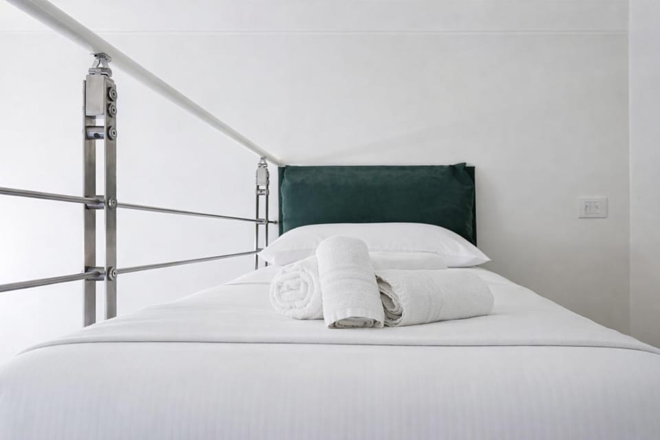 Black Lux 2BR Apartment in Milan close to Navigli Apartment in Milan