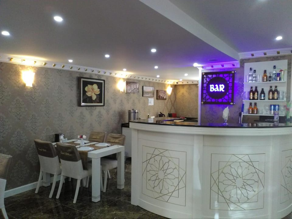 Lounge or bar