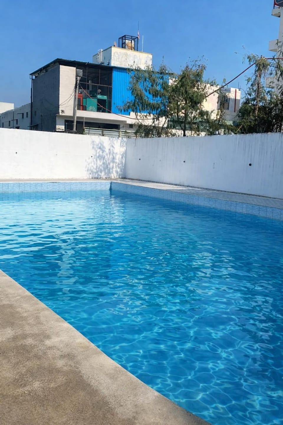 Swimming pool