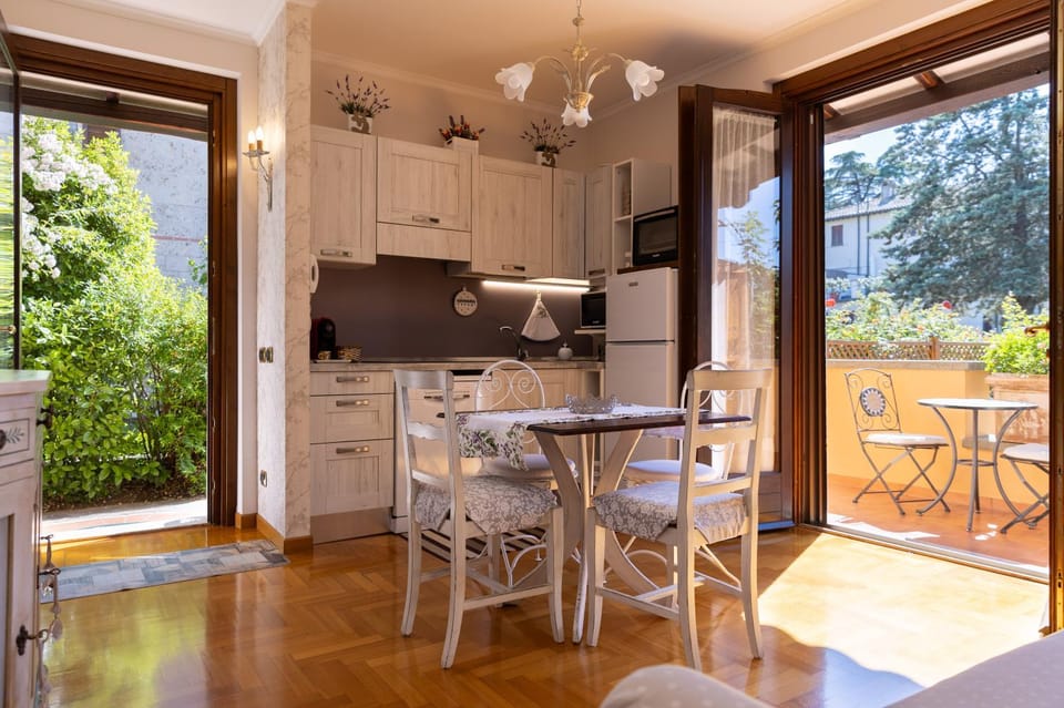 Kitchen or kitchenette, kitchen