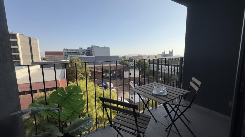 Balcony/Terrace, City view