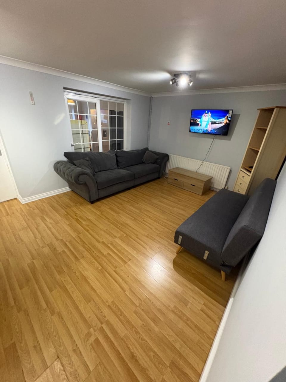 Cosy room 5 T Gatwick Bed and Breakfast in Crawley