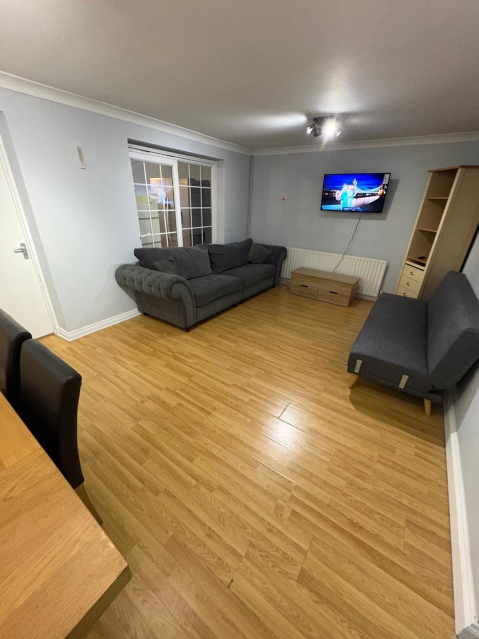 Cosy room 6 T Gatwick Bed and Breakfast in Crawley