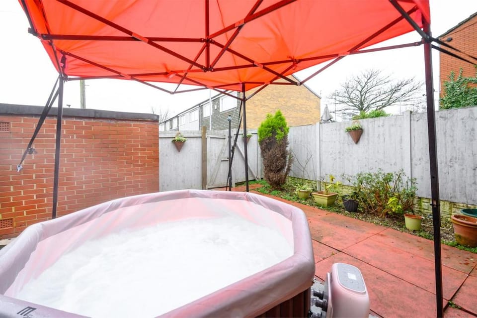 RC10O Satisfying and Spacious stay Apartment in Leeds