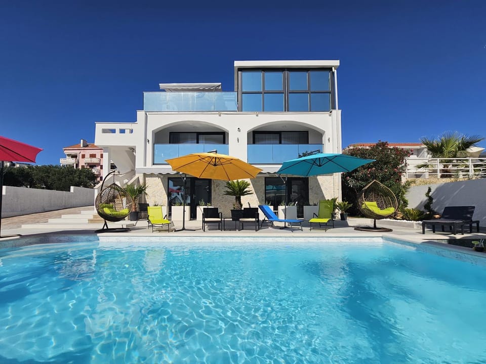 Property building, Pool view, Swimming pool