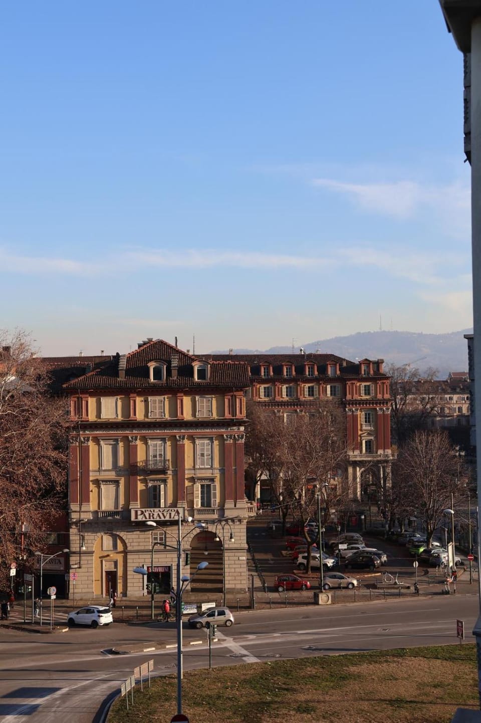 Appartamento con ampio terrazzo Apartment in Turin