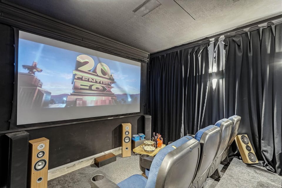 Marsham Lodge 7-BR with Cinema & Snooker House in Broadland District