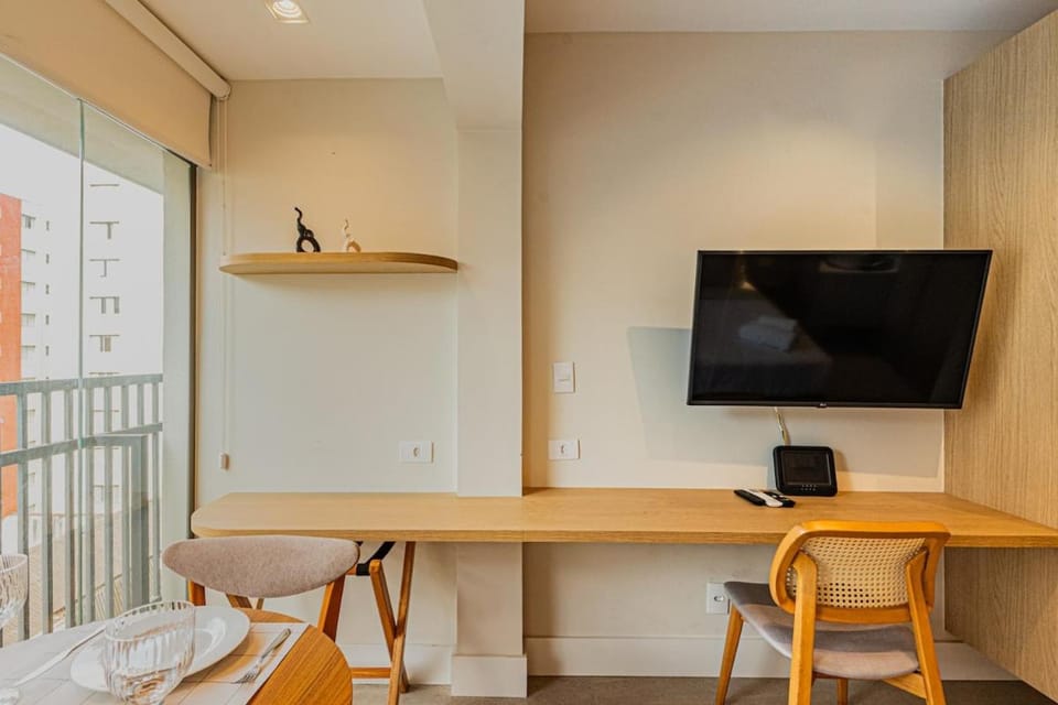 Dining area, Area and facilities