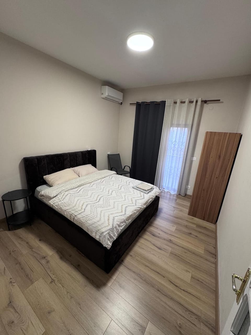 Hostel Villa EFES Private Rooms Hostel in Tirana