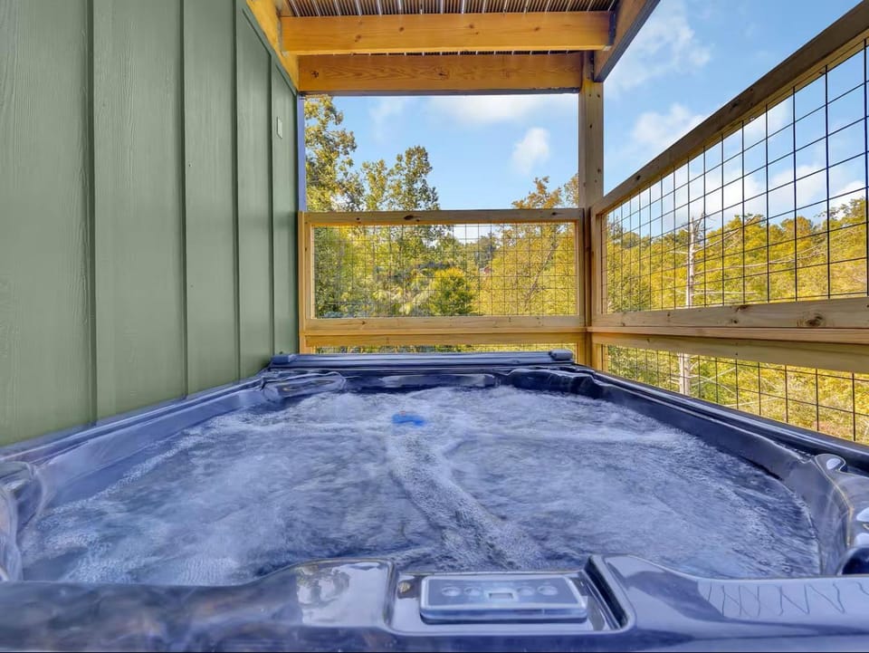 The Pinecrest Poolhouse House in Gatlinburg