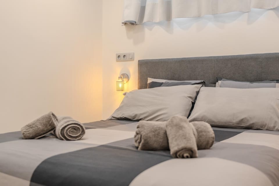 Playa Honda Design, Comfort & Pool Apartment in Playa de las Americas