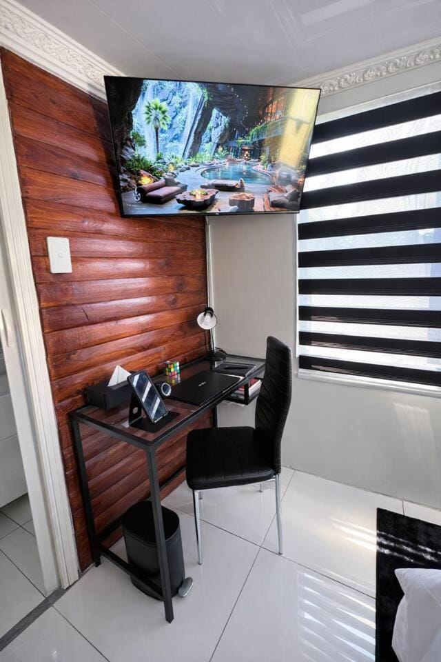 TV and multimedia, Seating area