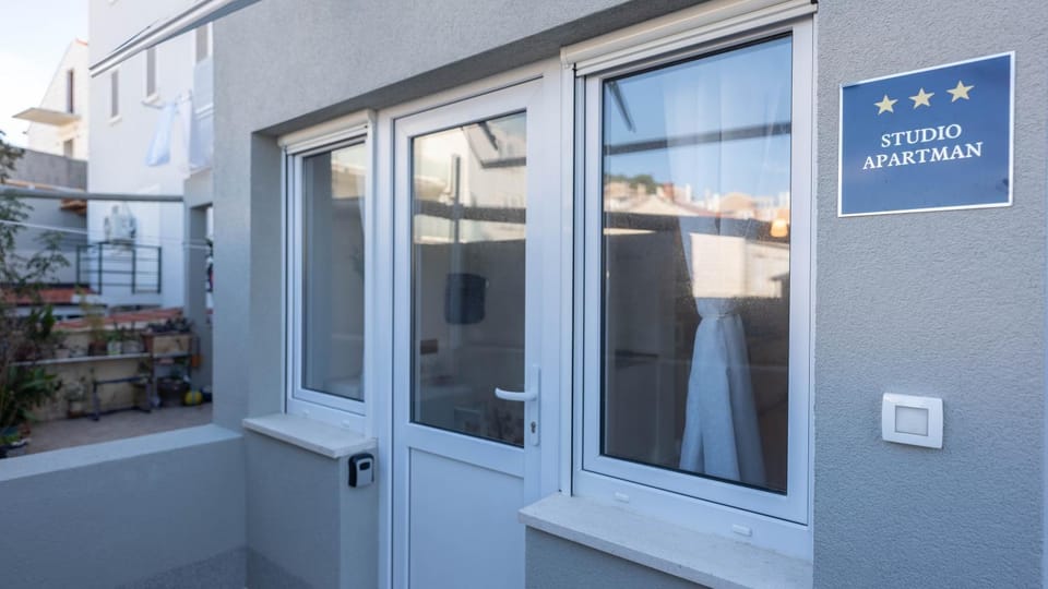 Lovely studio apartment Gina Apartment in Dubrovnik