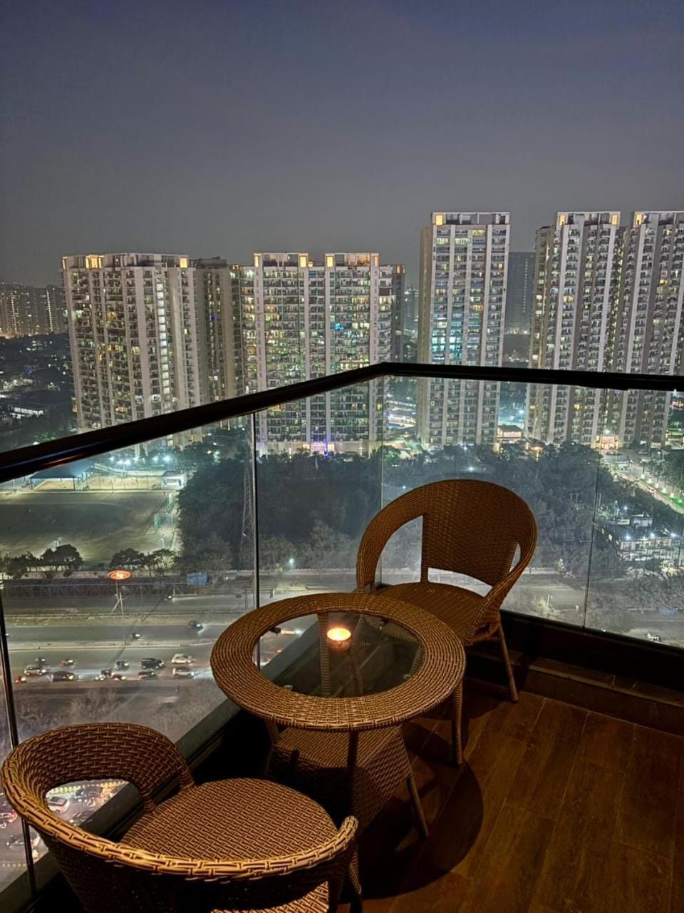 Sapphire stayz Apartment in Noida