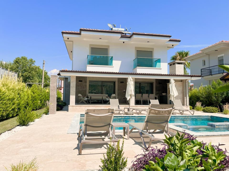 VILLA SAHRA PREMIUM - Luxury 4 Bedroom Villa with Private Pool & Garden in DALYAN Center Villa in Dalyan