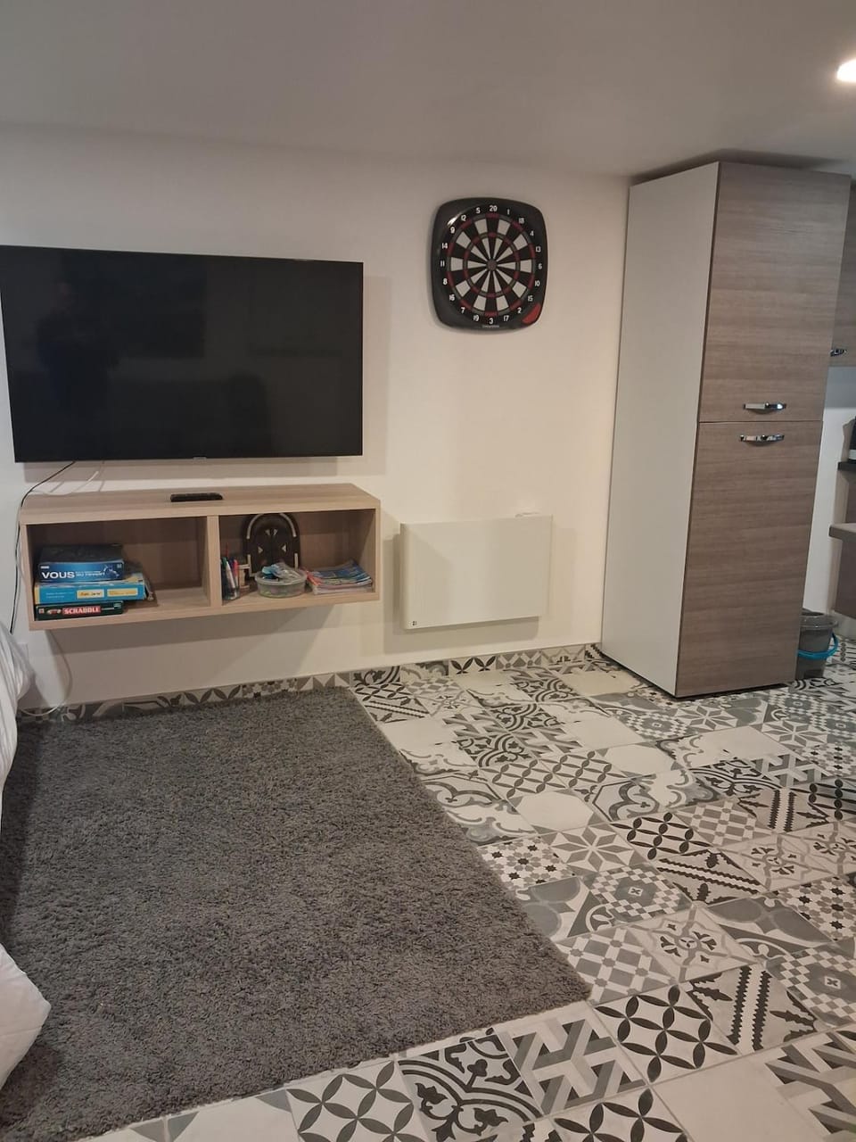 Studio calme climatisé avec borne recharge VE Apartment in Bourgogne-Franche-Comté