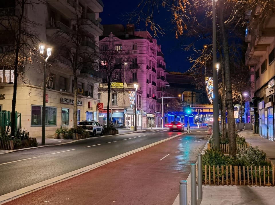Night, Quiet street view