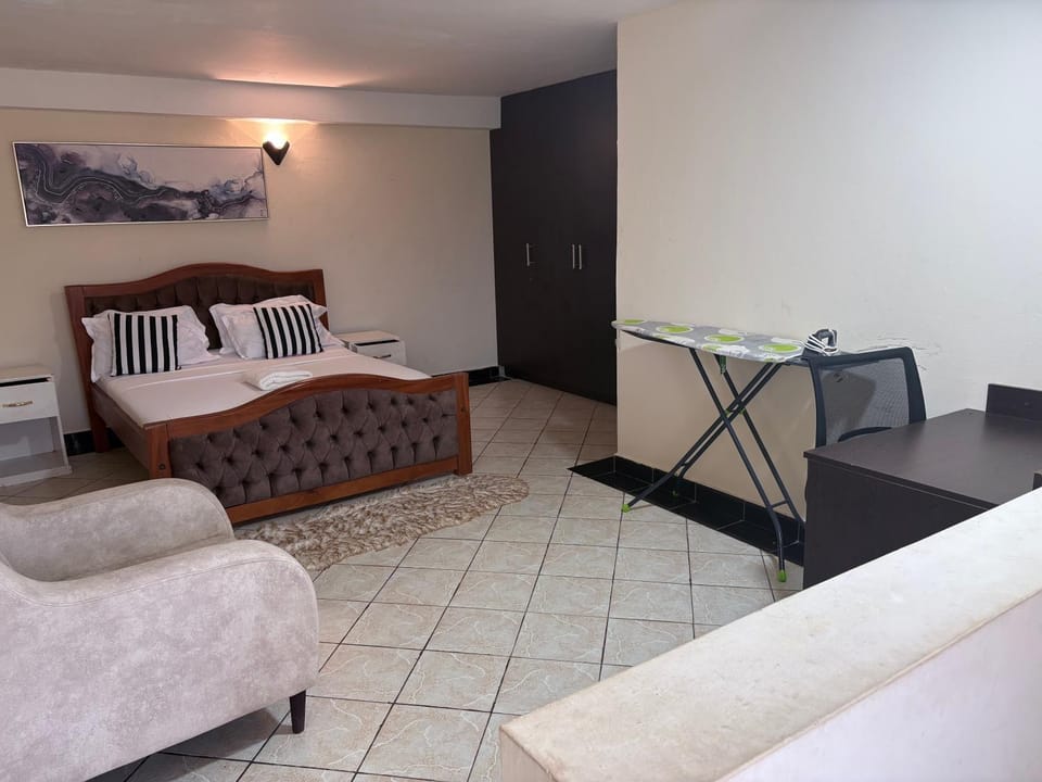 Photo of the whole room, Bedroom