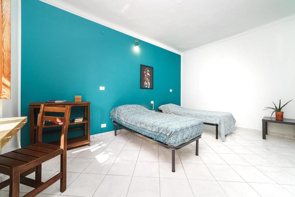 Sunny and quiet apartment, central, 2 rooms, self check-in Apartment in Turin