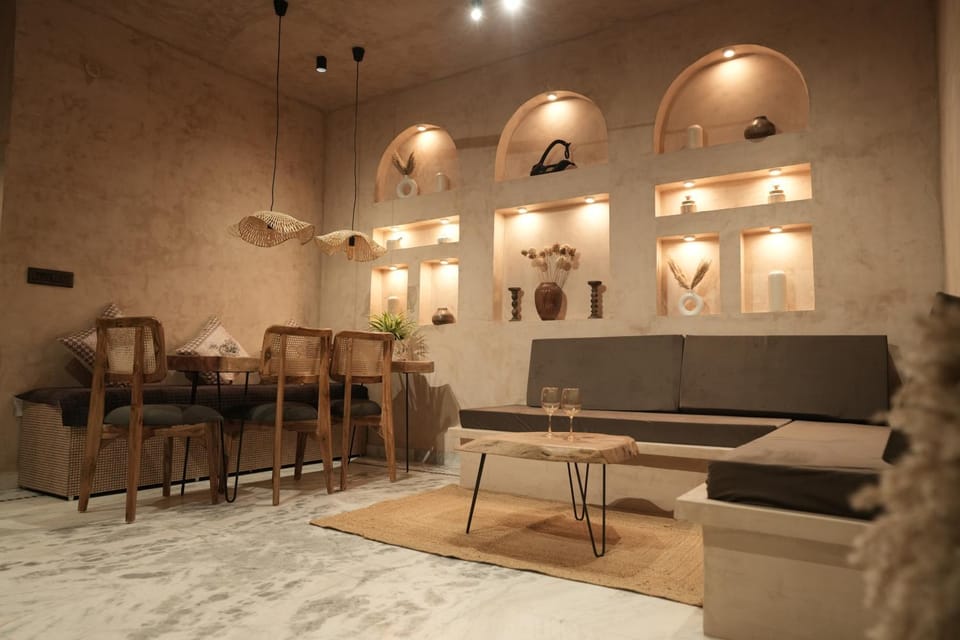 Living room, Dining area